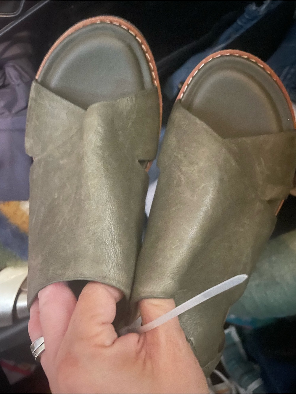 Sofft leather olive sandals
